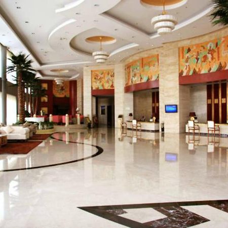 Grand Soluxe Hotel Дунхуан Интериор снимка