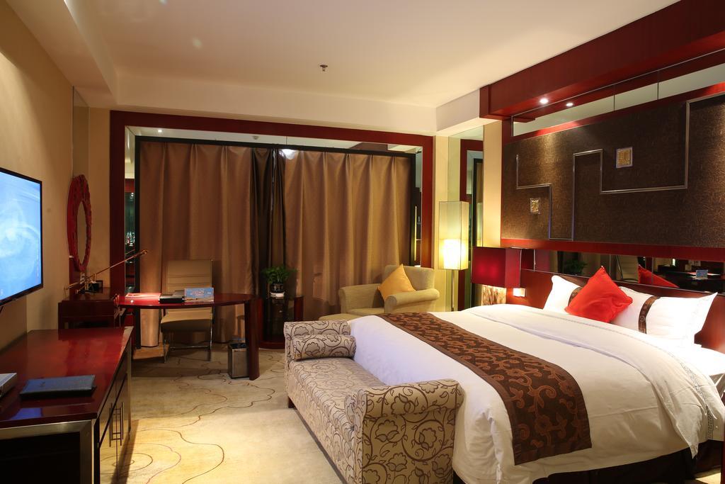 Grand Soluxe Hotel Дунхуан Екстериор снимка