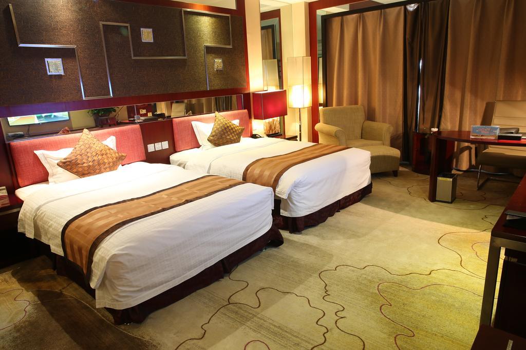 Grand Soluxe Hotel Дунхуан Екстериор снимка
